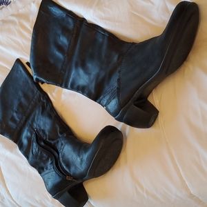 OTBT knee-high pull on black boots